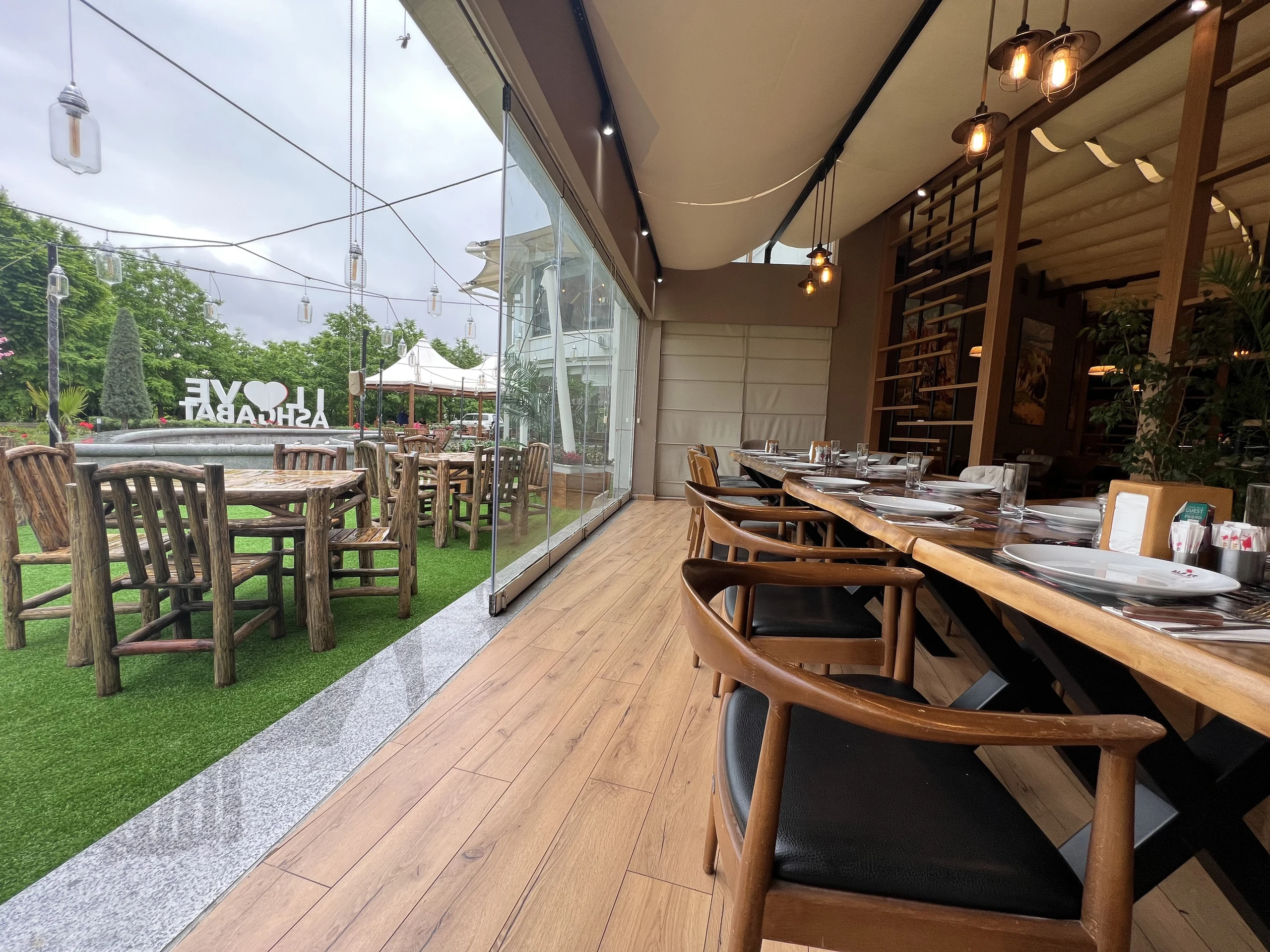 Alp Et Steakhouse · 18